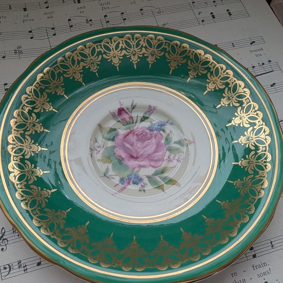 Aynsley Green and Gold Floral Teacup Set - Picture 8 of 11